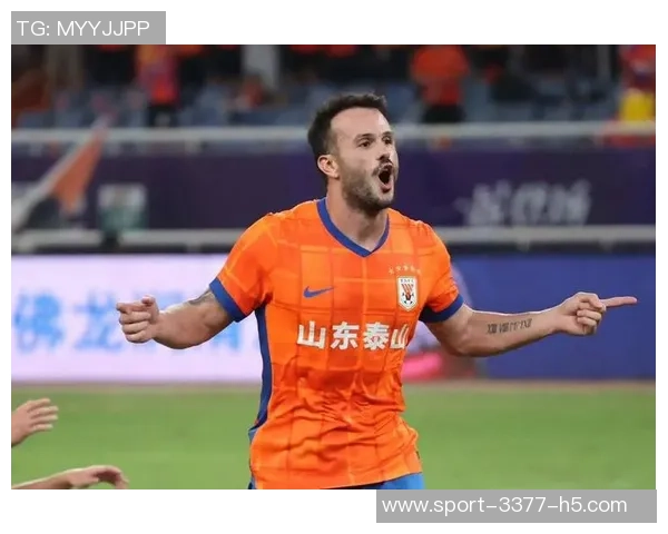 瓦科荣膺中超赛季最佳球员泰山队续约前景乐观 瓦科荣膺中超赛季最佳球员泰山队续约前景乐观